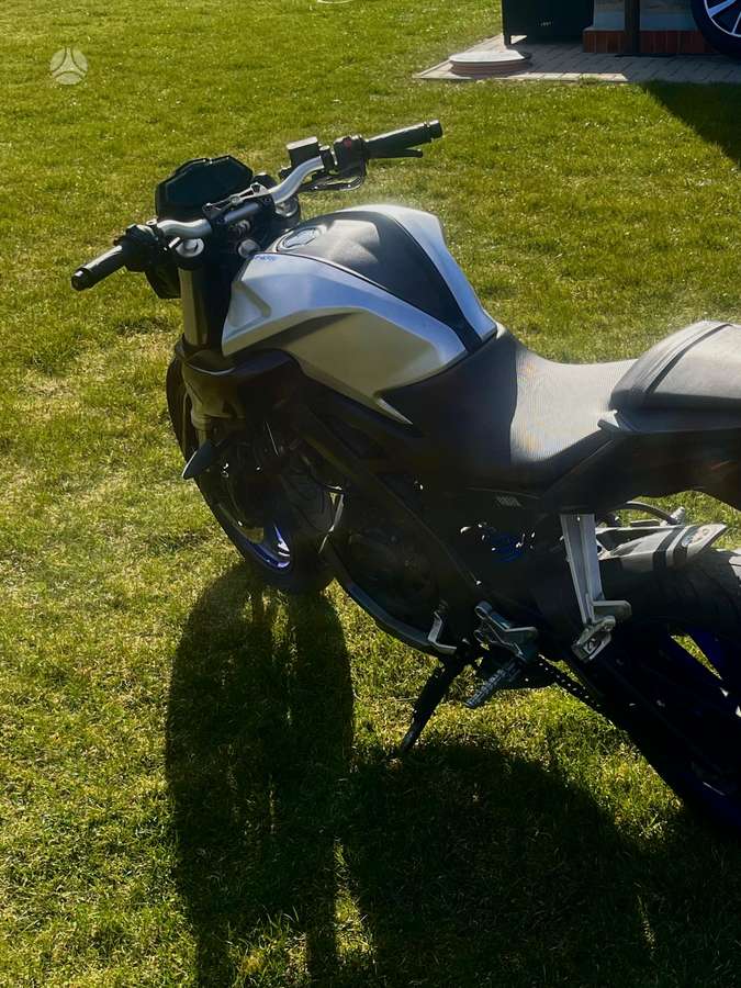 Yamaha MT 125cc, street / classic