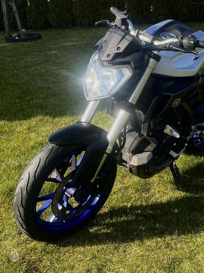 Yamaha MT 125cc, street / classic