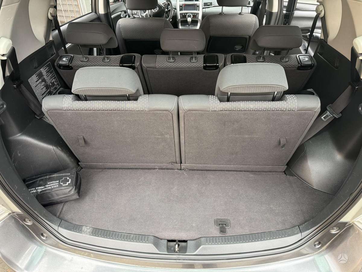 Toyota Verso - 7