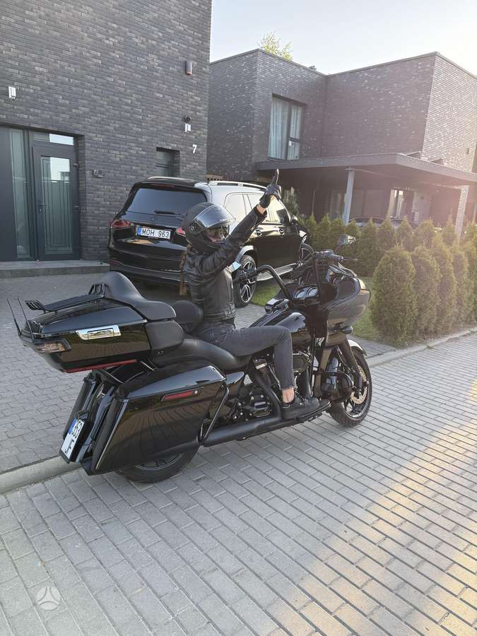 Harley-Davidson Road Glide 1868cc, чопперы / круизеры / custom