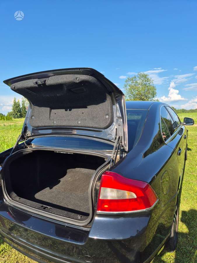 Volvo S80, 2.0 l., Седан