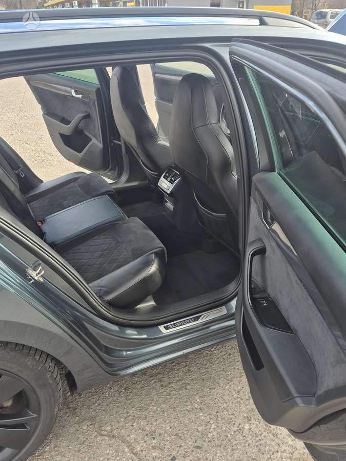 Skoda Superb, 2.0 l., wagon
