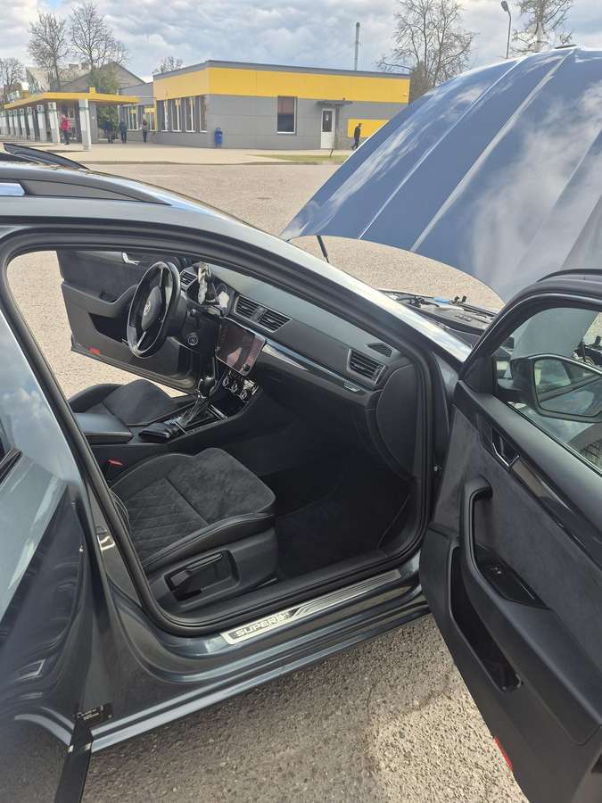 Skoda Superb, 2.0 l., Универсал