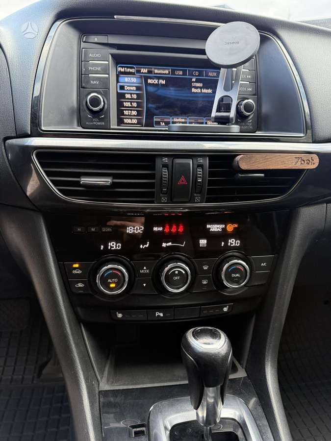 Mazda 6, 2.2 l., sedanas