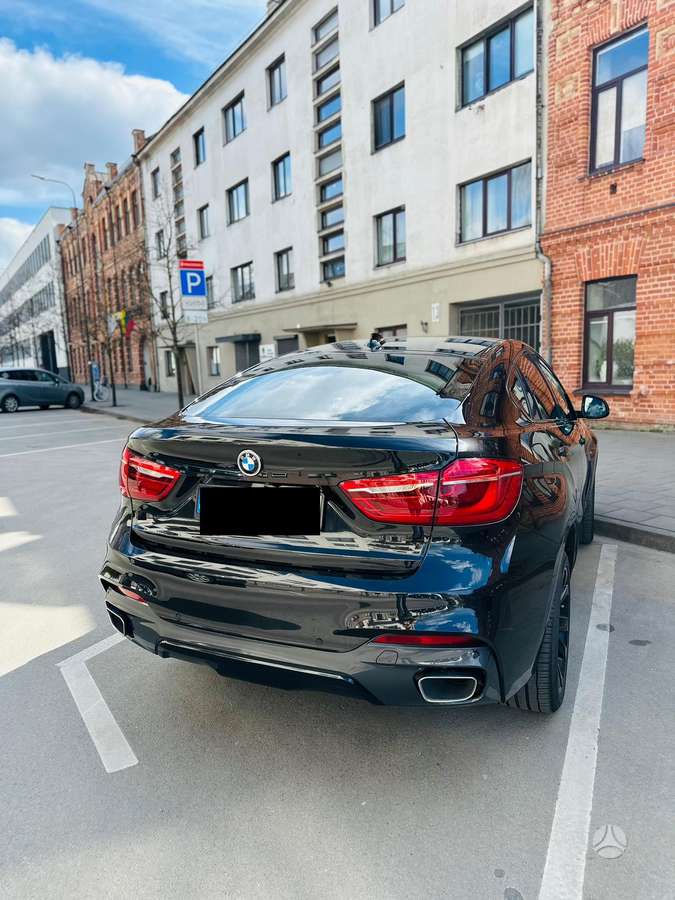 BMW X6, Внедорожник / Кроссовер