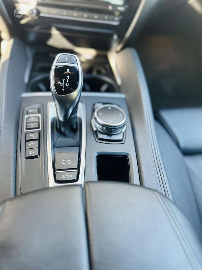 BMW X6, Внедорожник / Кроссовер