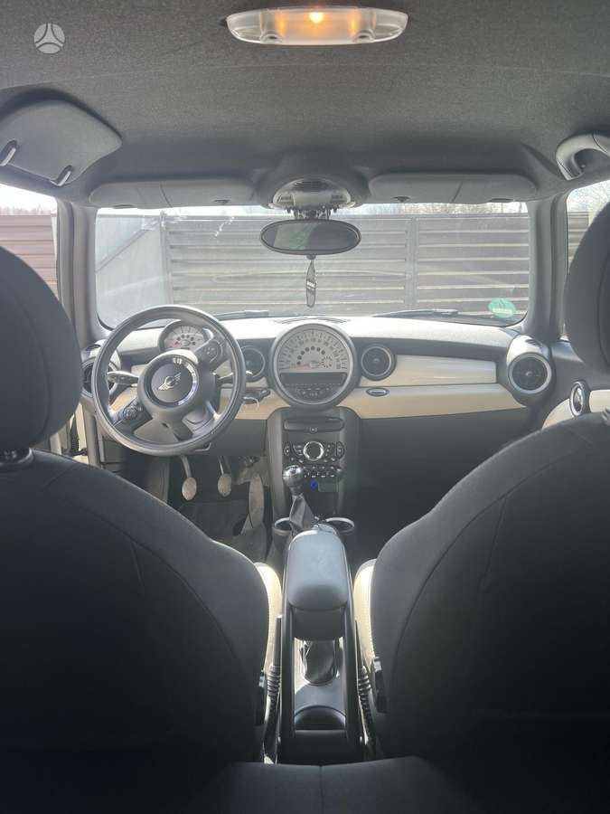 Mini One, 1.6 l., hatchback