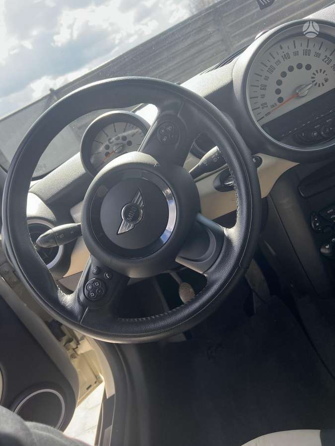 Mini One, 1.6 l., hatchback