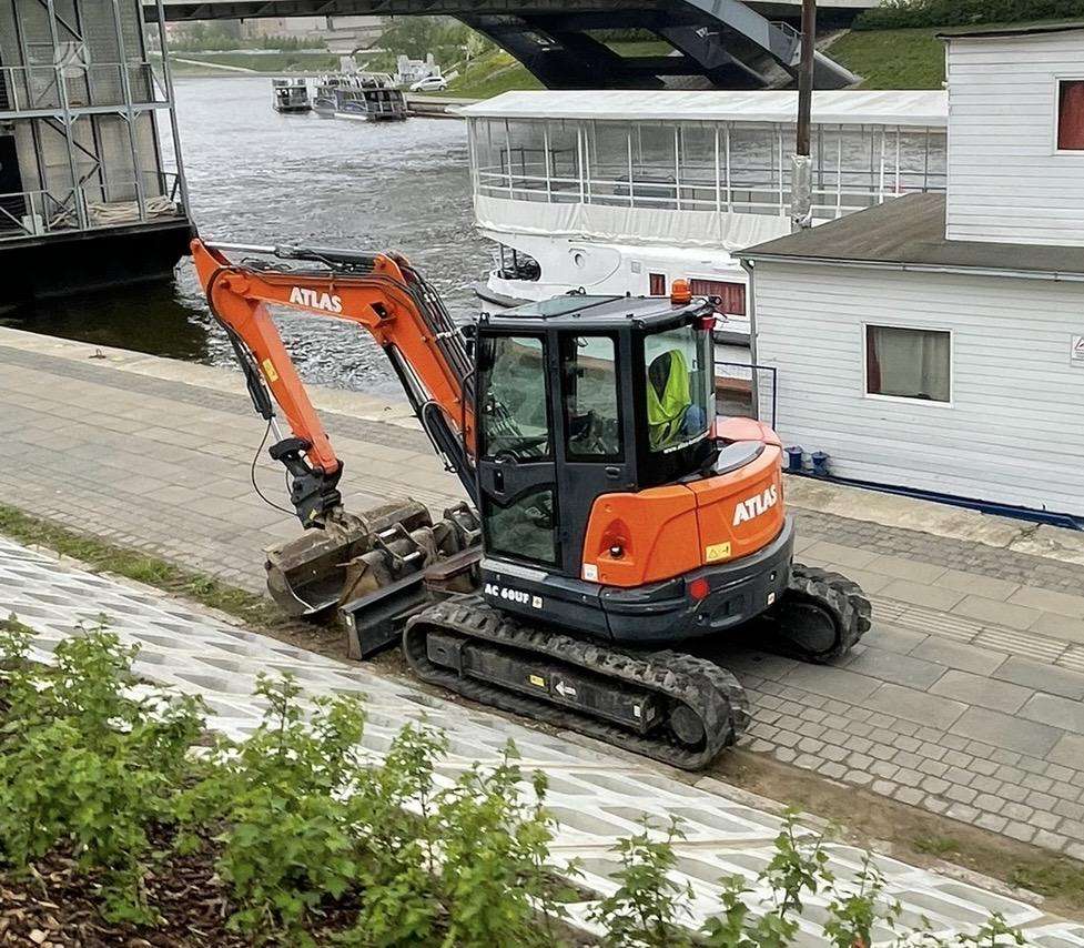 Atlas AC60UF, mini excavator
