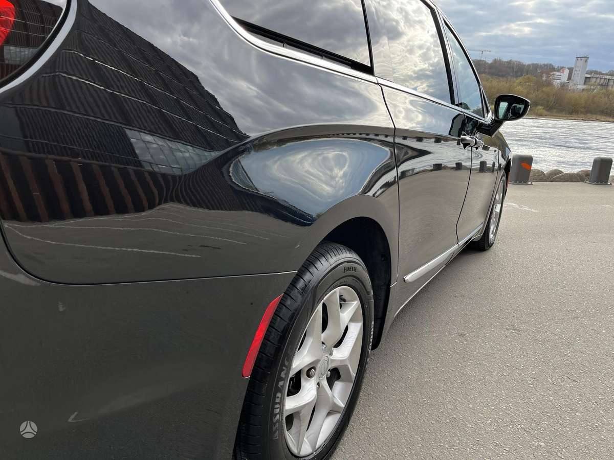Chrysler Pacifica, 3.6 l., Минивэн