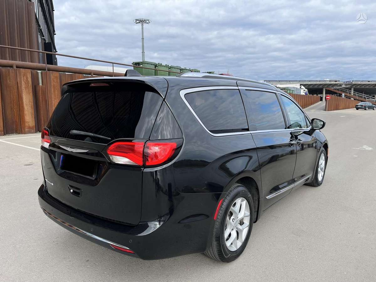 Chrysler Pacifica, 3.6 l., Минивэн