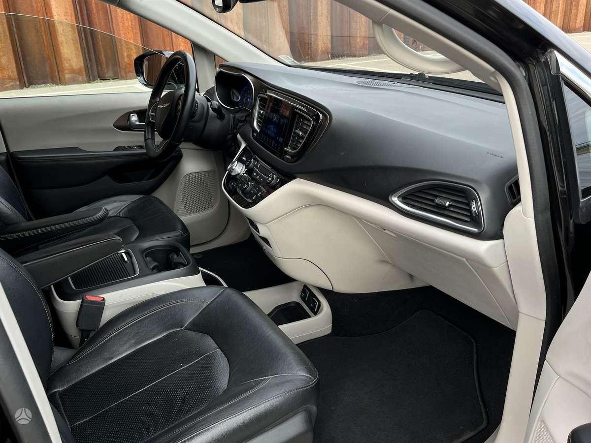 Chrysler Pacifica, 3.6 l., Минивэн