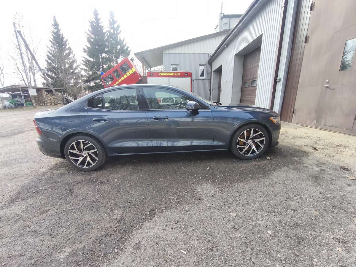 Volvo S60, 2.0 l., Седан