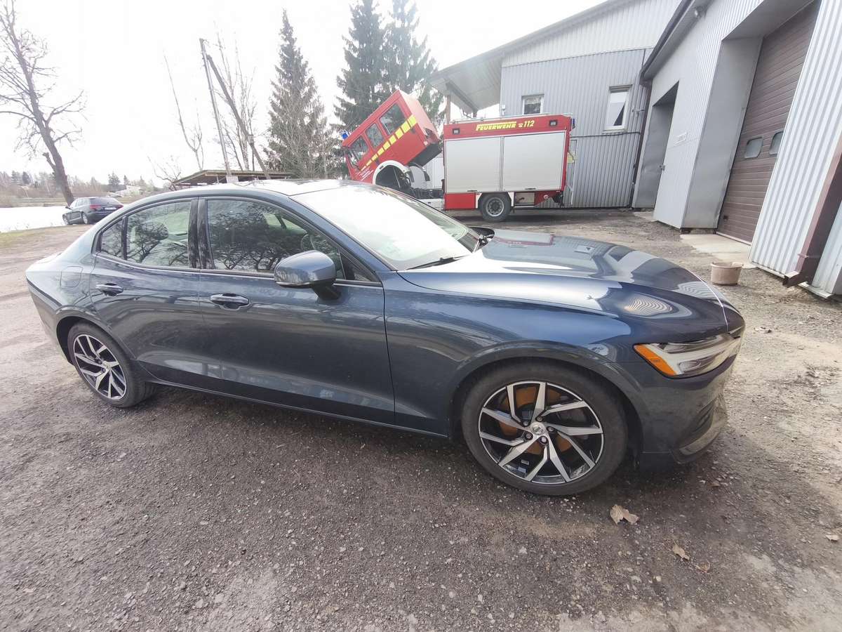 Volvo S60, 2.0 l., Седан