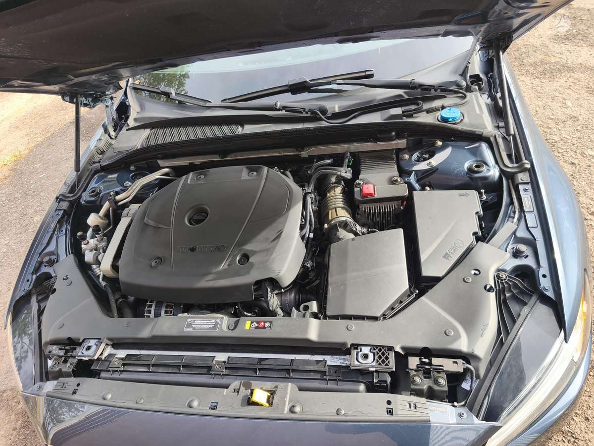 Volvo S60, 2.0 l., Седан