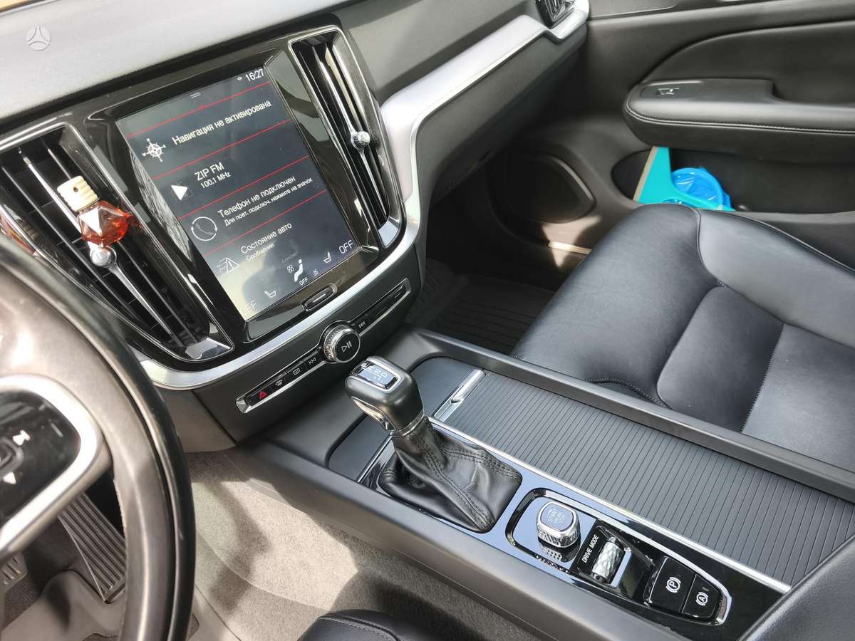 Volvo S60, 2.0 l., Седан