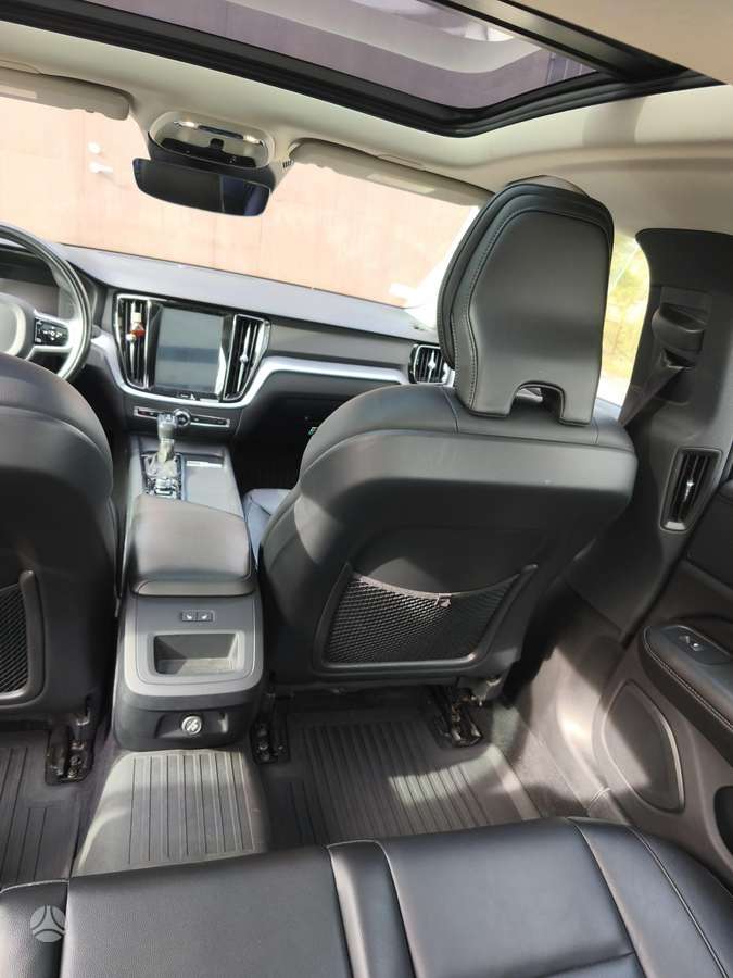 Volvo S60, 2.0 l., Седан