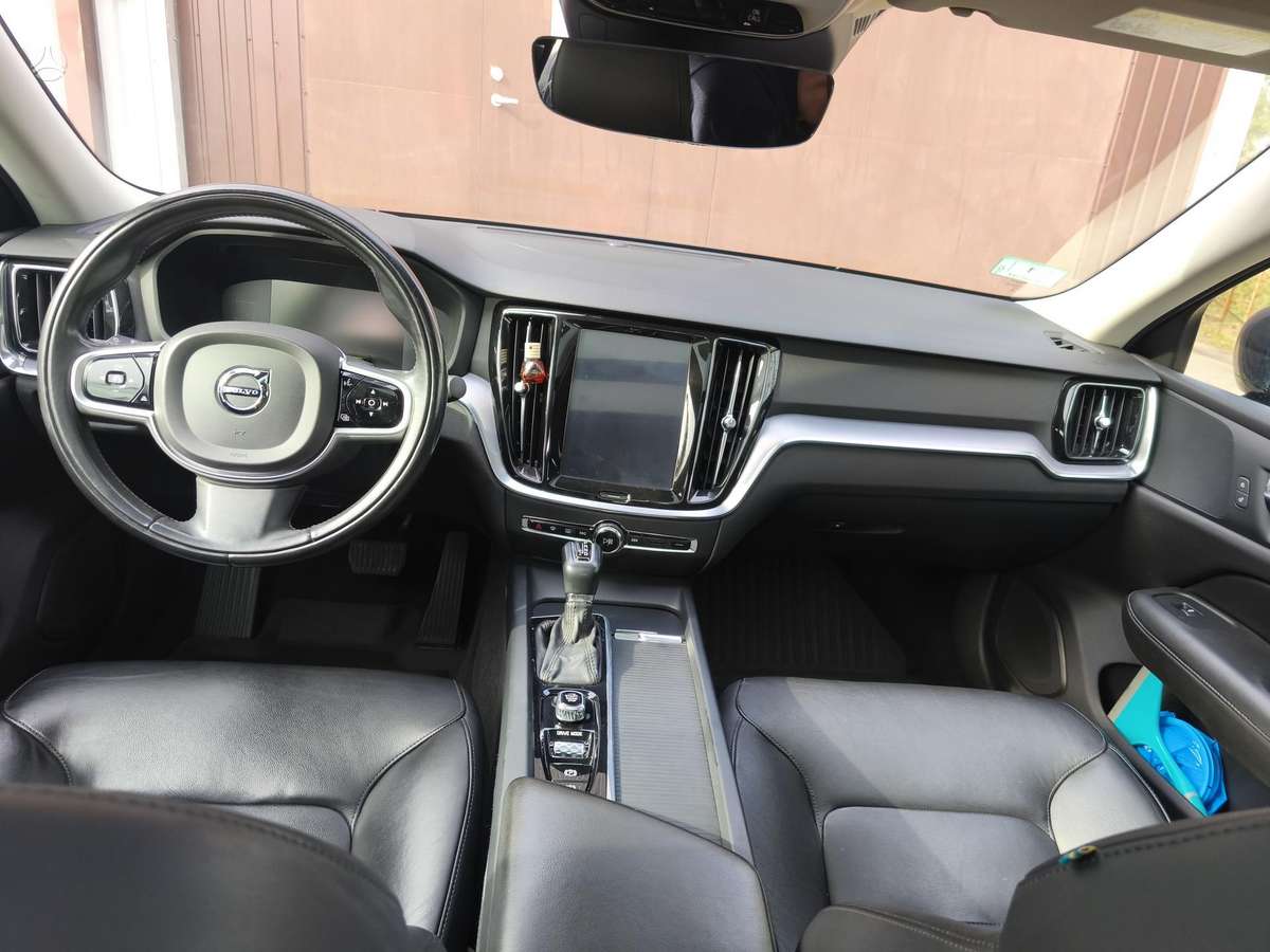 Volvo S60, 2.0 l., Седан