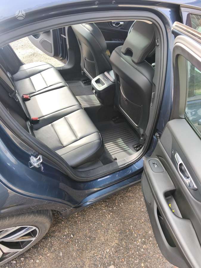 Volvo S60, 2.0 l., Седан