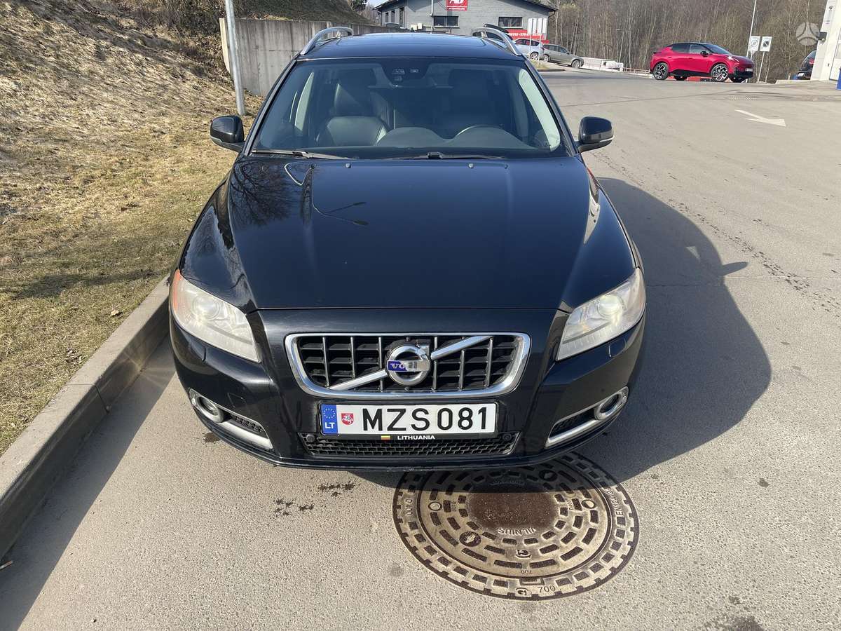 Volvo V70, 2.0 l., universalas