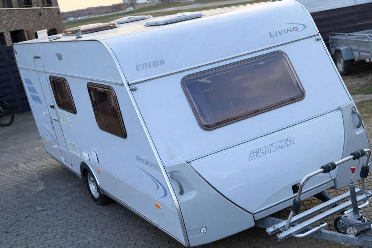 Hymer ERIBA Living, кемперы