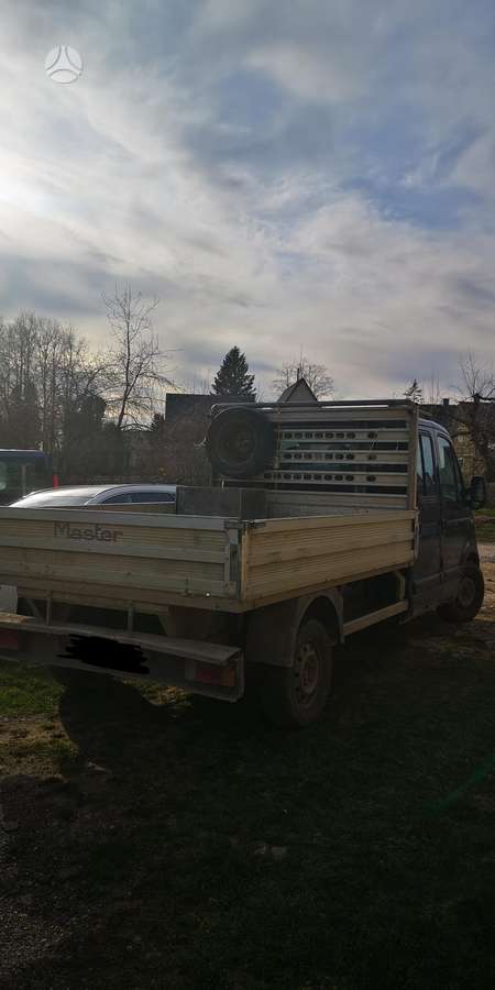 Renault Master, preču