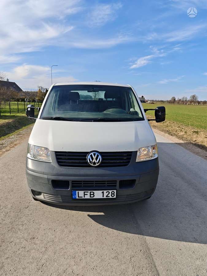 Volkswagen Transporter - 2