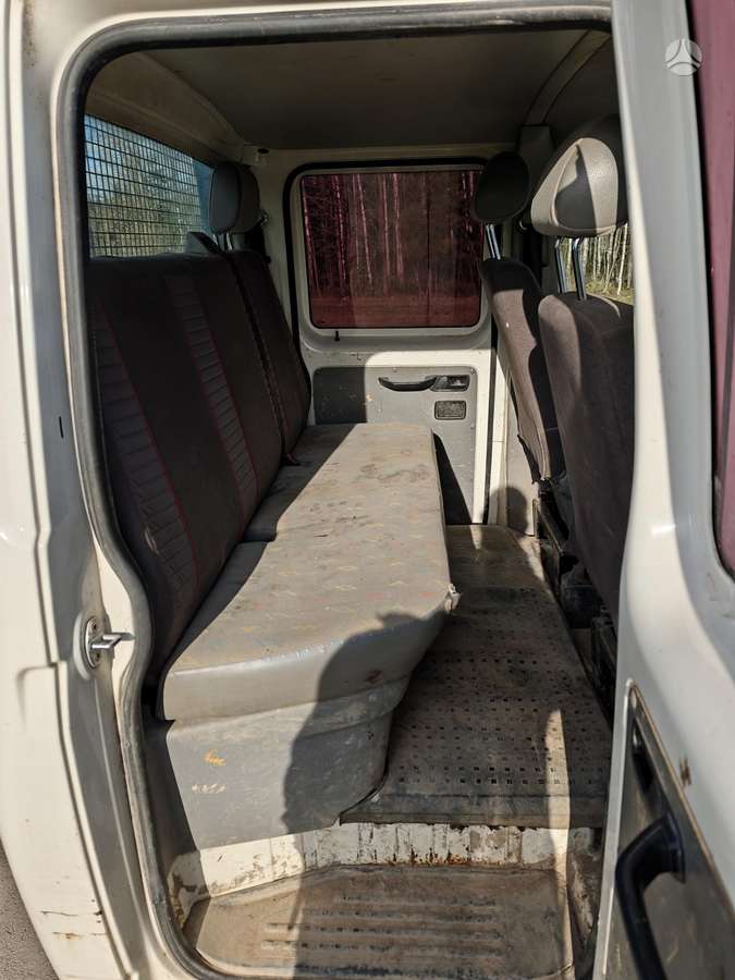 Volkswagen Transporter - 11