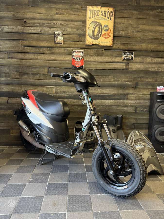 Piaggio Typhoon, scooters / mopeds
