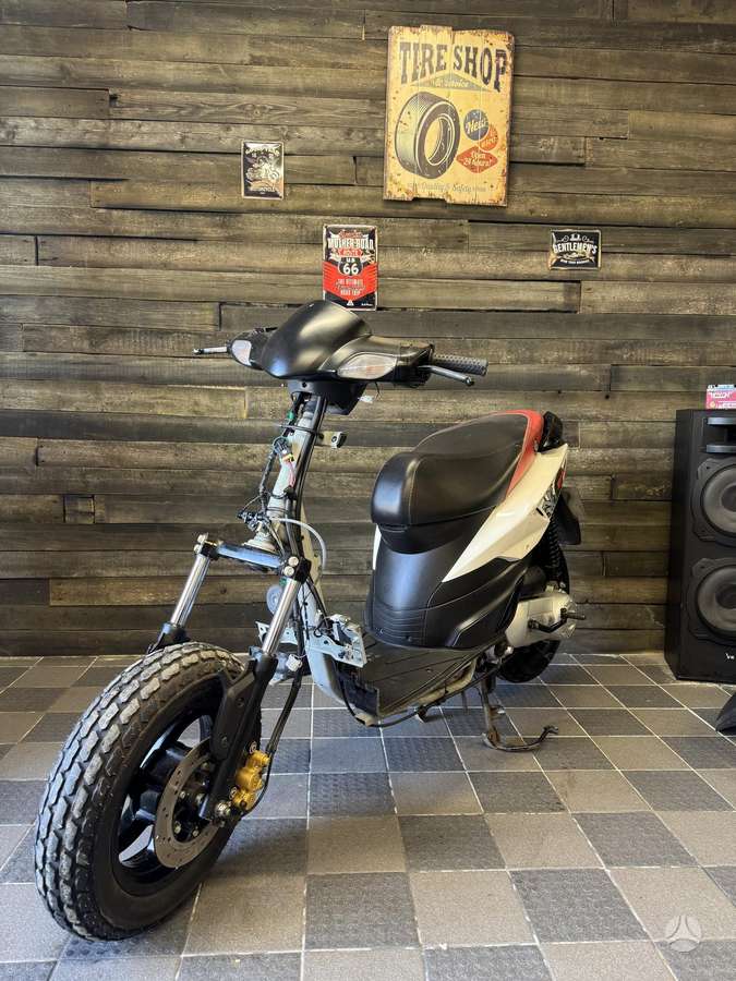 Piaggio Typhoon, scooters / mopeds