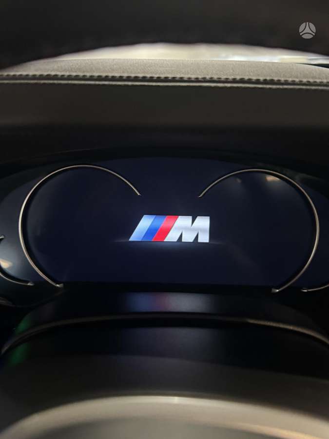 BMW M5, saloon / sedan