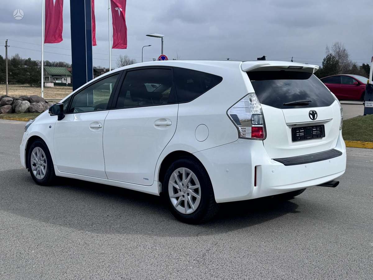 Toyota Prius+ - 7