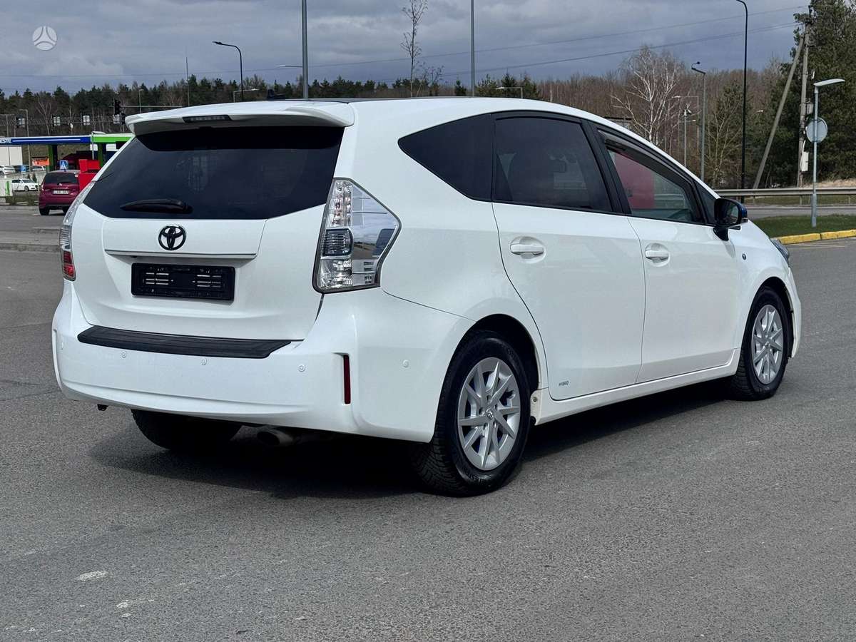 Toyota Prius+ - 9