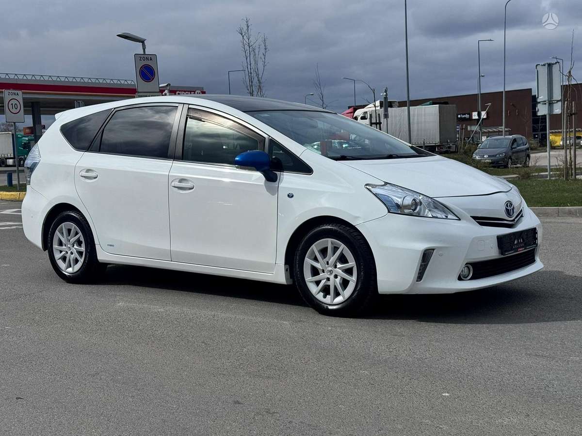 Toyota Prius+ - 4