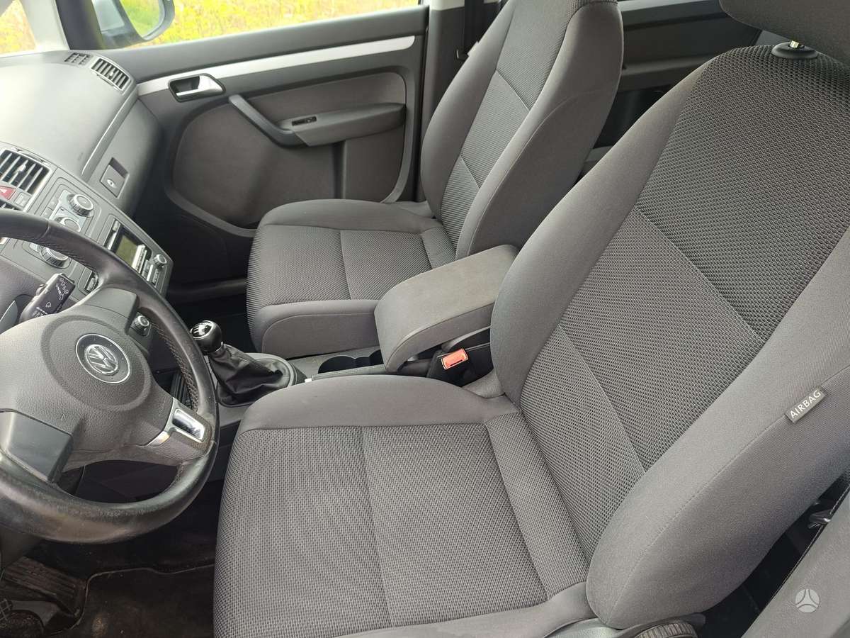 Volkswagen Touran - 6