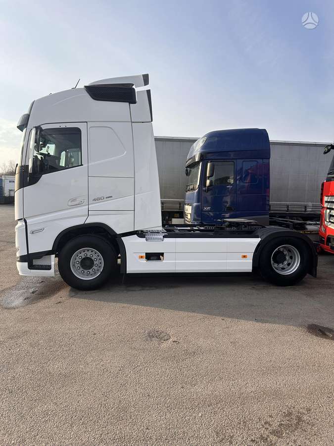 Volvo FH460, double sleeper
