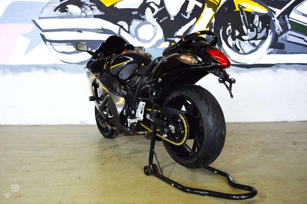 Suzuki GSX-R 1300cc, superbikes