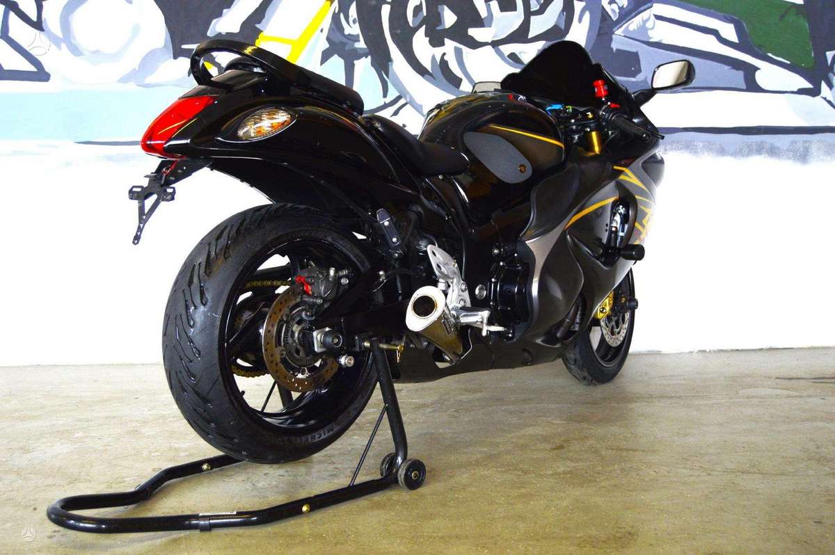 Suzuki GSX-R 1300cc, superbikes