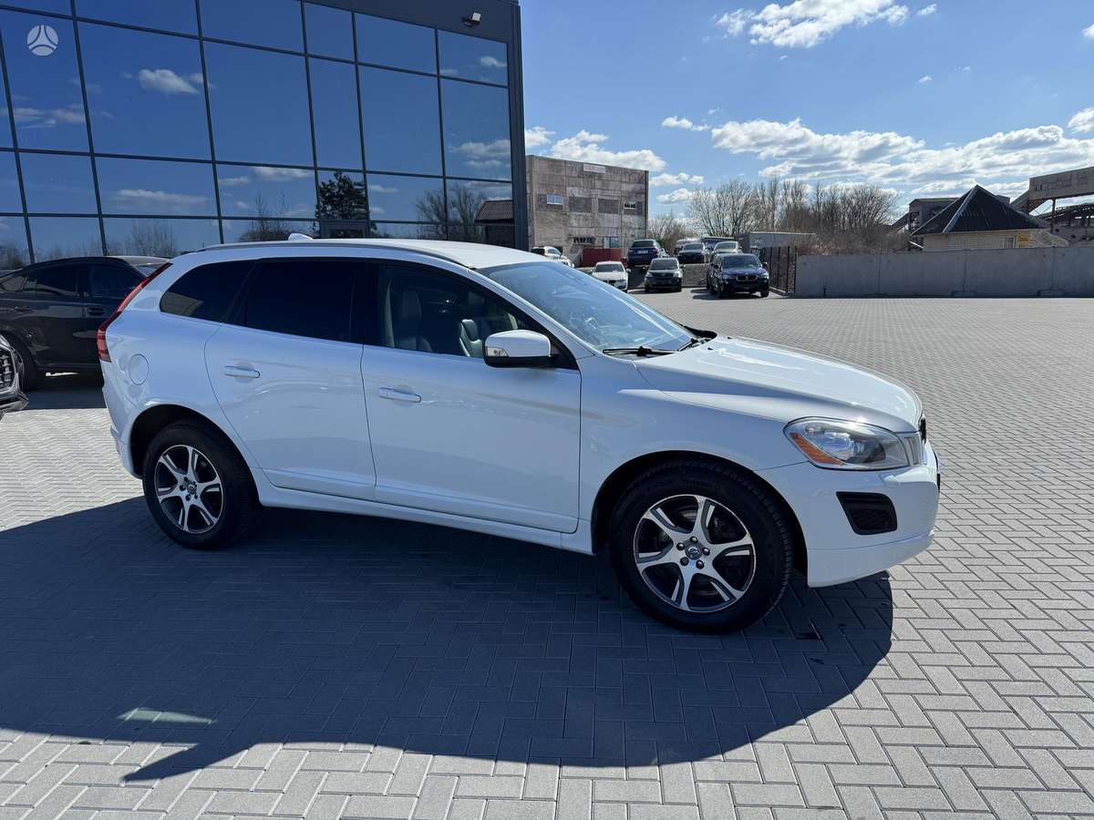 Volvo XC60 - 8