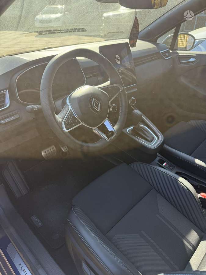 Renault Clio - 6