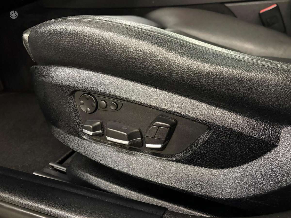 BMW 520, 2.0 l., Седан