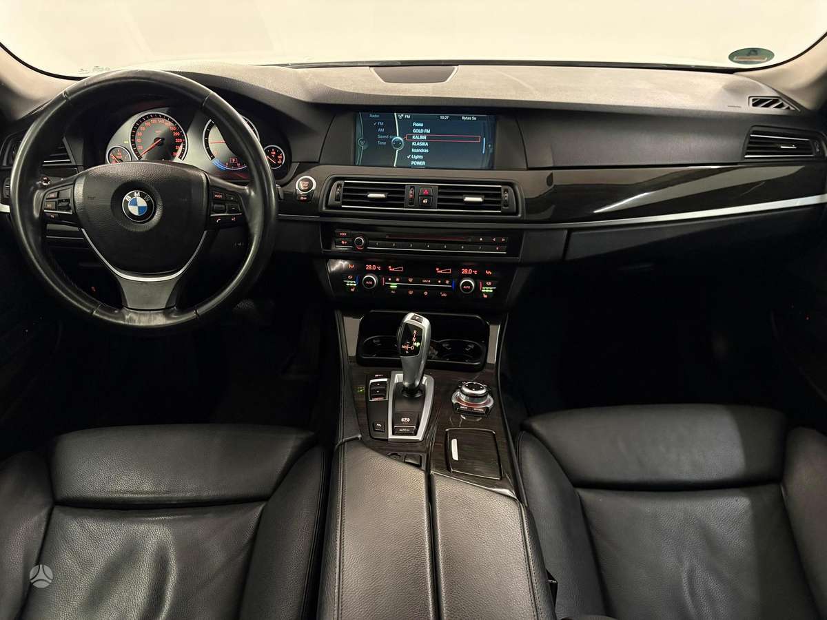 BMW 520, 2.0 l., Седан