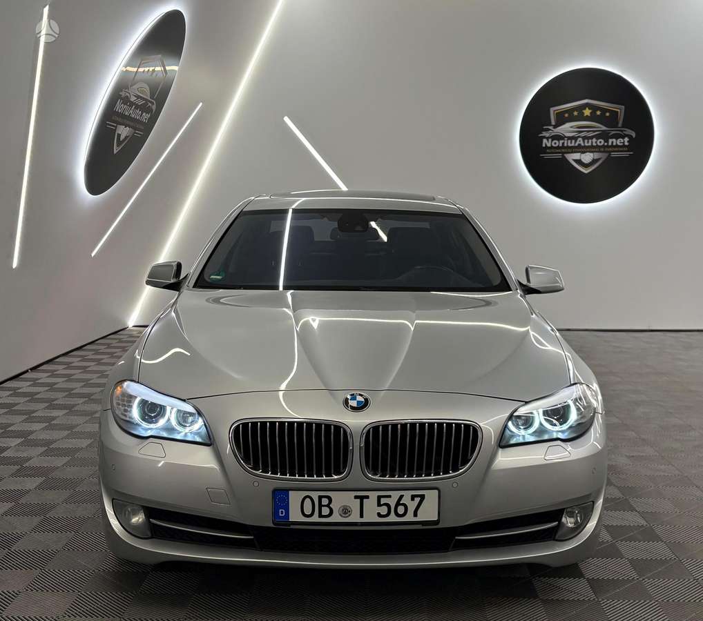 BMW 520, 2.0 l., Седан