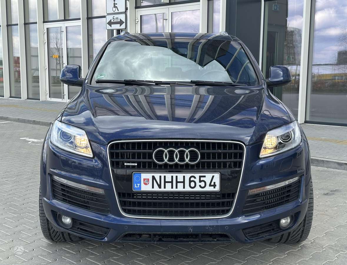 Audi Q7, 4.1 l., Внедорожник / Кроссовер