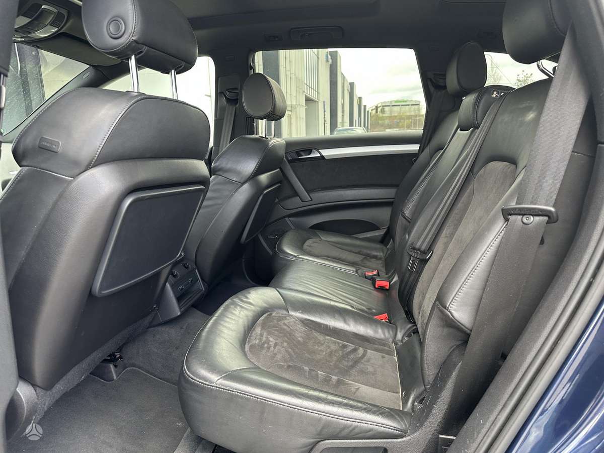 Audi Q7, 4.1 l., Внедорожник / Кроссовер