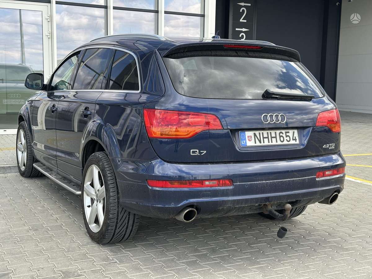 Audi Q7, 4.1 l., Внедорожник / Кроссовер