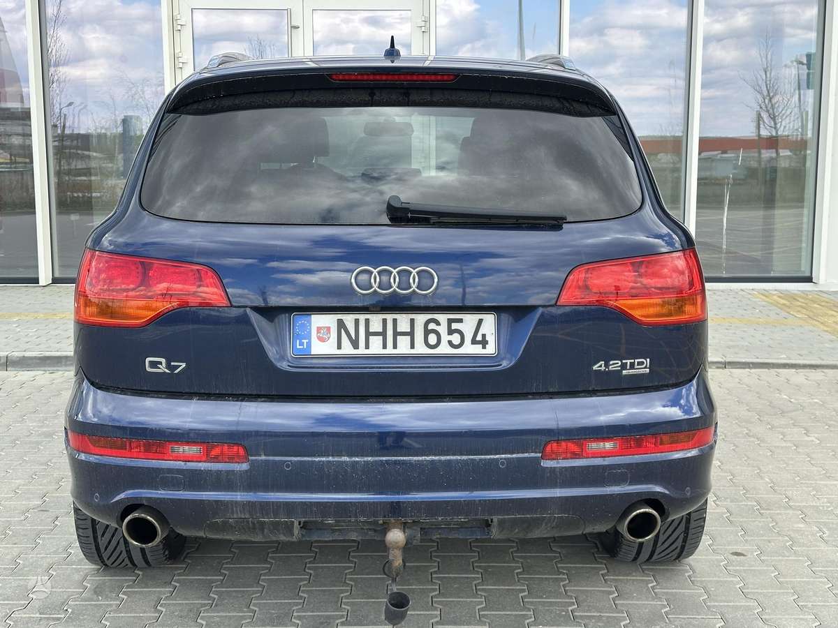 Audi Q7, 4.1 l., Внедорожник / Кроссовер