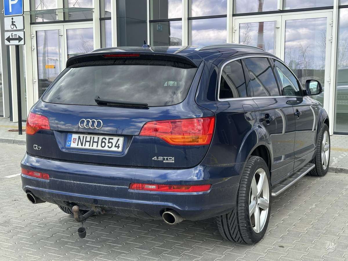Audi Q7, 4.1 l., Внедорожник / Кроссовер