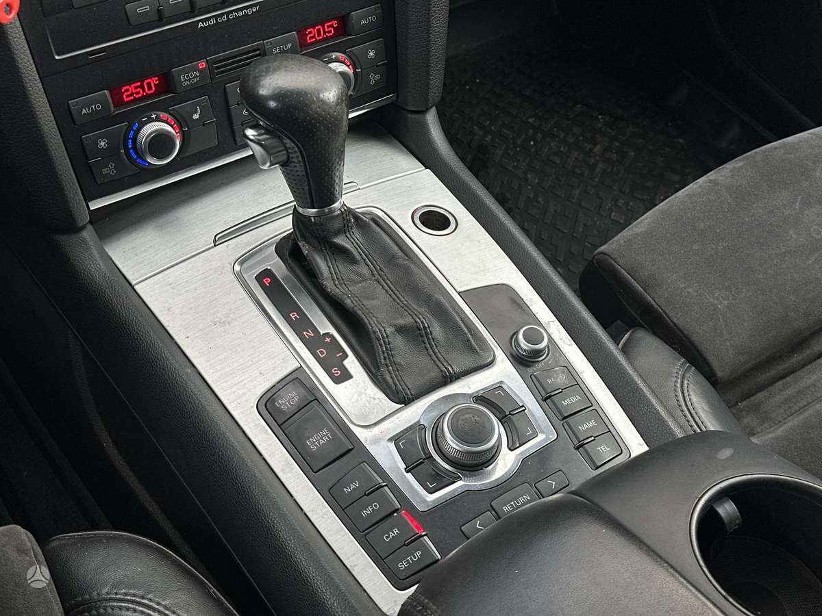 Audi Q7, 4.1 l., Внедорожник / Кроссовер