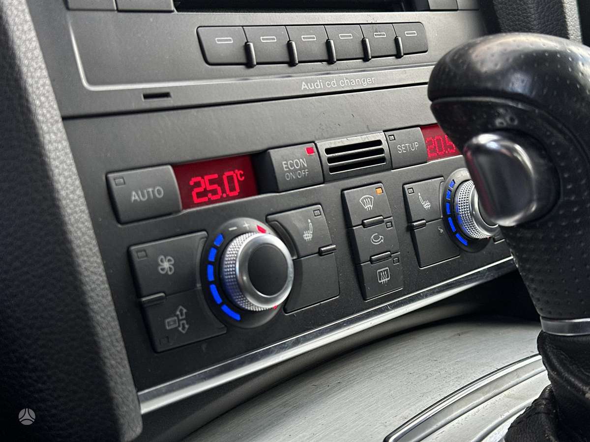 Audi Q7, 4.1 l., Внедорожник / Кроссовер